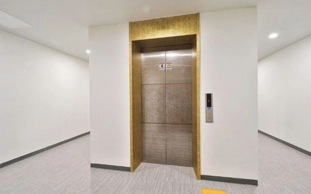 Hotel 701