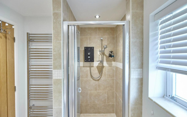 Host Stay Doray House