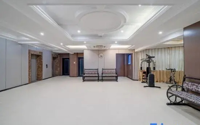 Taizhou Chaoran Pavilion Hotel