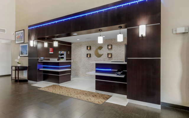 Comfort Suites Waco North - Near University Area