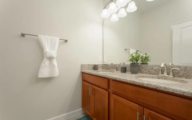 5 Bedroom Villa at Storey Lake