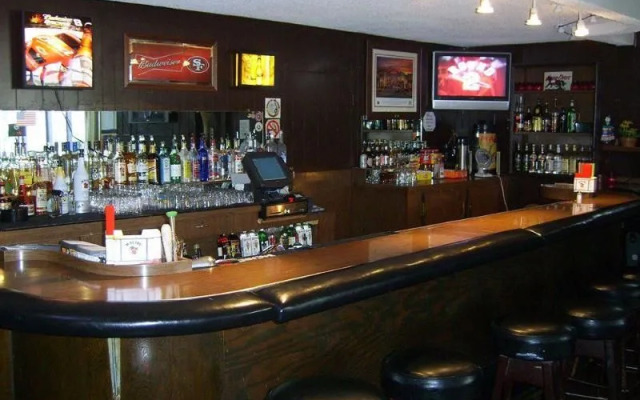 Hillsdale Inn