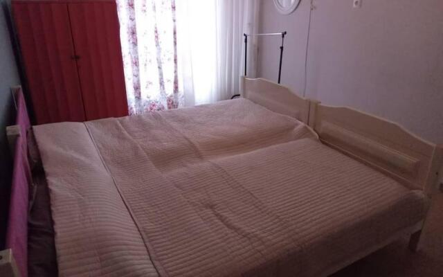 ΔΙΑΜΕΡΙΣΜΑ ΣΕ ΠΟΛΥΚΑΤΟΙΚΙΑ ΣΤΟ ΚΕΝΤΡΟ ΤΩΝ ΣεΡΡΩΝ ΚΩΝΣΤΑΝΤΙΝΟΥ ΣΤΑΜΟΥΛΗ 15