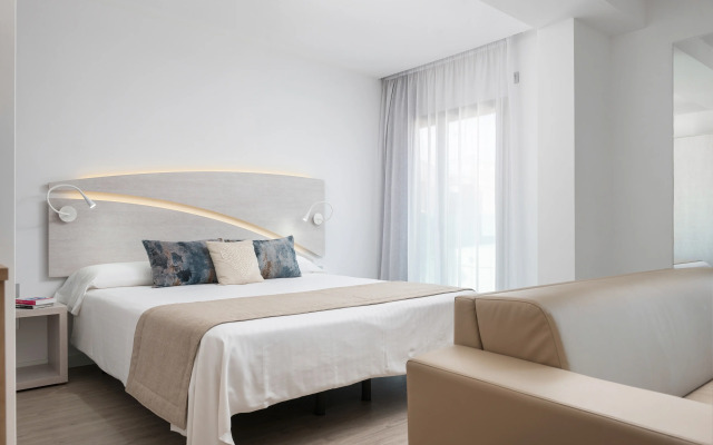 Llaut Boutique Hotel