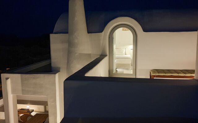 Bianco Diverso Suites