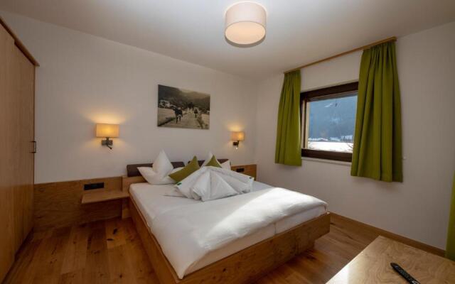Ferienhof Obergasser & Pension Bergblick