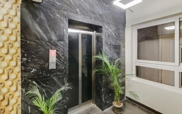 The Grand Continent by OYO Rooms