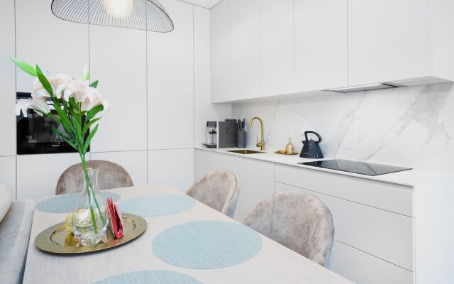 Apartment Szamocka Warsaw by Renters