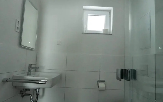 Lakefront Family Retreat