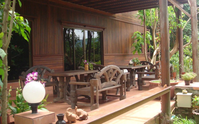Thai Bamboo Guesthouse Resort