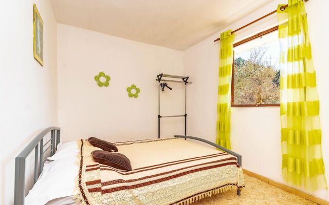 Amazing Home in Pupnat With 4 Bedrooms