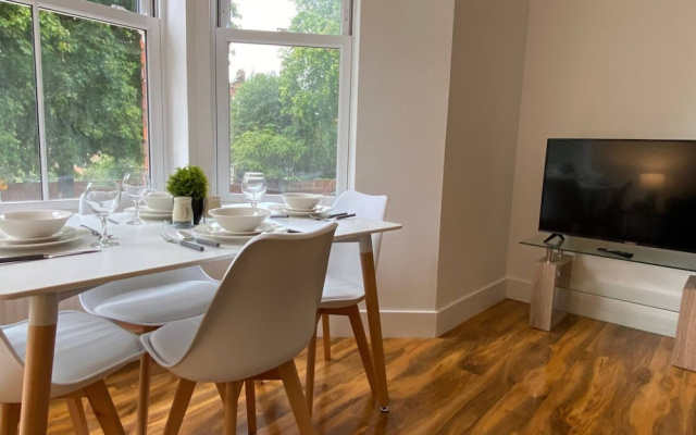De Parys Premier Lodge 3 Stylish 2BR Bedford Apartment