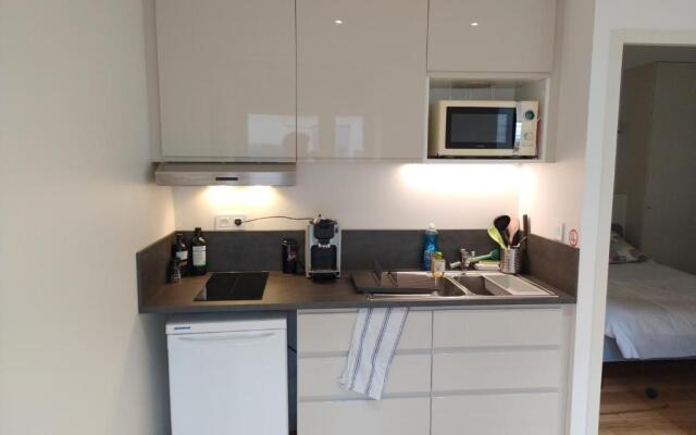 Appartement rénové centre historique