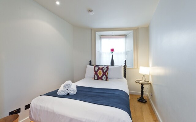 The Oscar Wilde Suite by 5STARSTAY