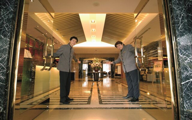 Grand Forward Hotel