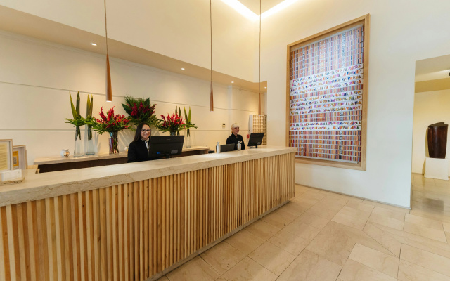 Loi Suites Recoleta Hotel