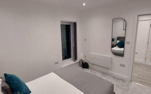 Modern 2 Bedroom Apartments - Camberley