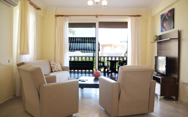 House 30 Mins to Bodrum With 21 Pools in Milas