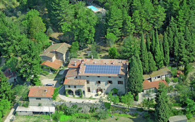 Hillside Retreat With a View