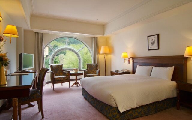 Le Midi Hotel
