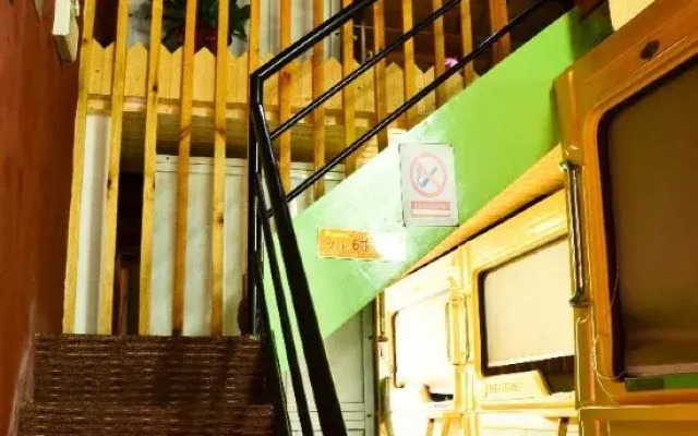Backpacker Youth Hostel