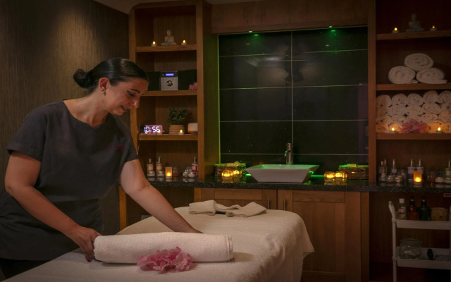 Best Western Premier Heronston Hotel & Spa