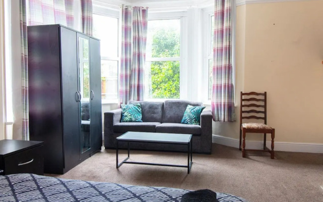 Thornbury Guest House Room 1