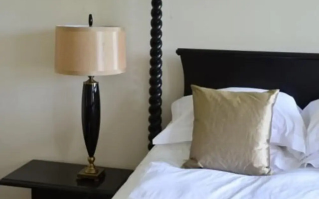 Llwyn Helyg Country House