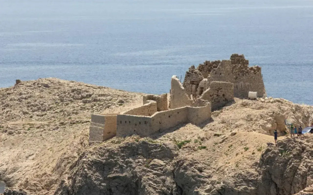 Moon Stone Residence Pag