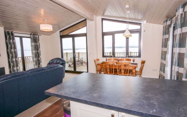 Loch Leven Lodge