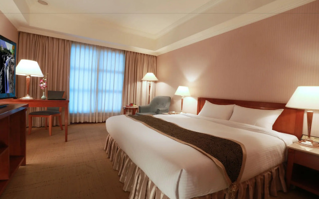 Grand Boss Hotel