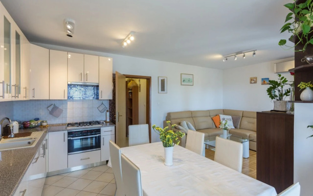Apartment Tomazin