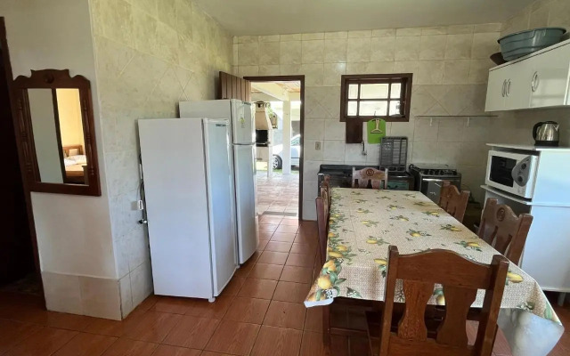 Linda casa 100 metros do mar -F12