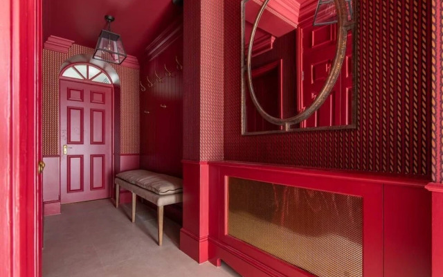 Tite Street IX by Onefinestay