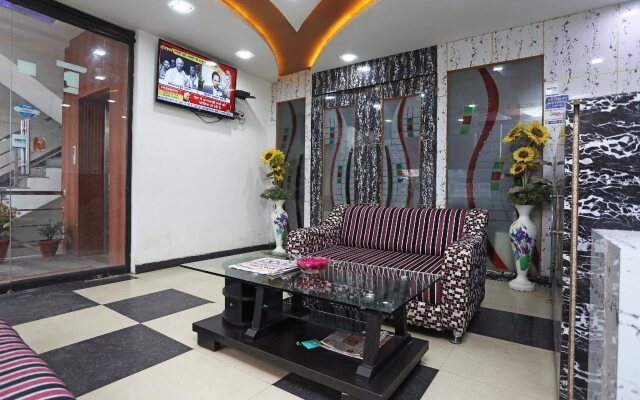 Hotel Vanaya Palace by OYO Rooms