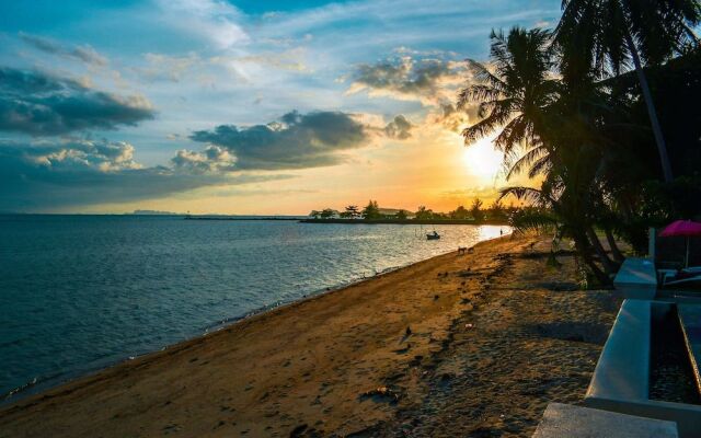 Le Divine Comedie Beach Resort