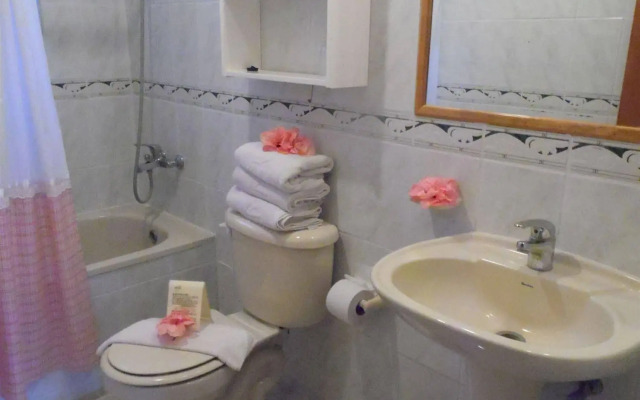 Manutara Hotel