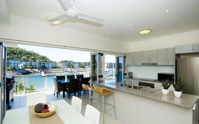 Beachside Apartment 13