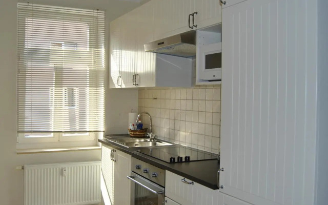 Adoreo Apartments & Suites