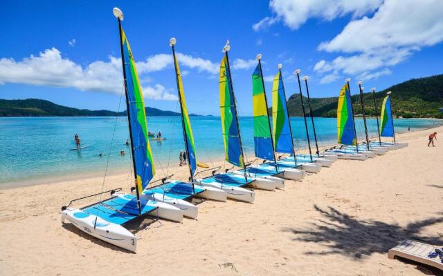 Whitsunday East 1106 on Hamilton Island by HamoRent