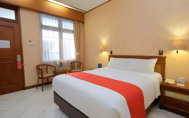 Diamond Hotel Solo