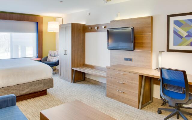 Holiday Inn Express & Suites Chickasha by IHG