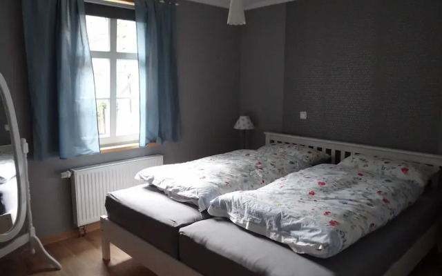 Schwesterherz im Schlafrock