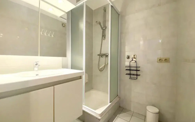 Apartment in Nieuwpoort Near Sandy Beaches