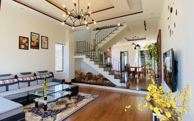 Field House Homestay