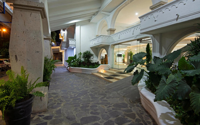 Hotel Fiesta Mexicana