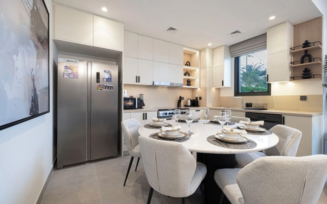 Arabian Ranches 3 Luxury 4 Bedroom Villa