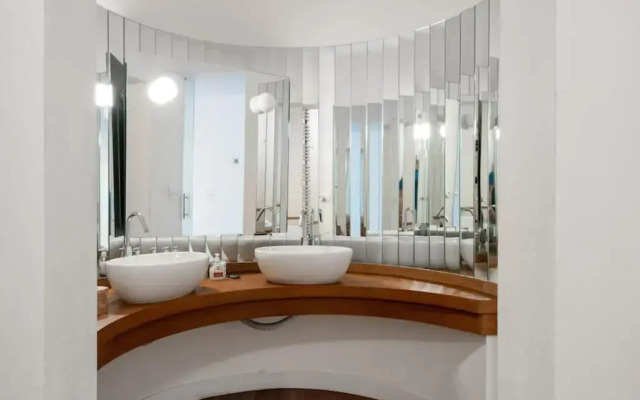 SANTA MARIA NOVELLA STYLISH Loft GREAT LOCATION-Hosted by Sweetstay