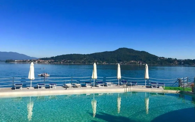 Elegant Apartment in Meina With Lake View