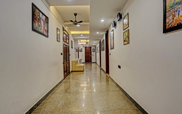 Fabhotel Golden Eye Inn